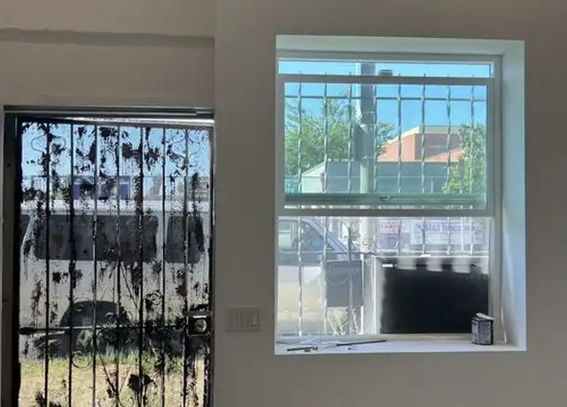 Property at 1009 Vermont Ave, Los Angeles, CA, 90006, 0 beds, 1 bath, [object Object]