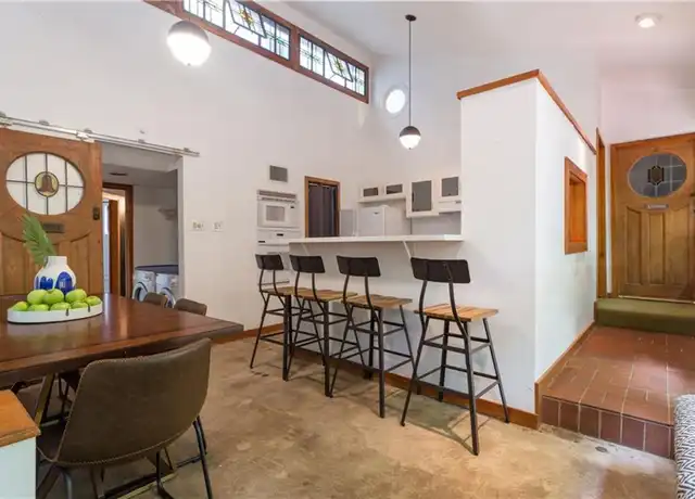 Property at 2011 Alameda Dr, Austin, TX, 78704, 4 beds, 2 baths, [object Object]