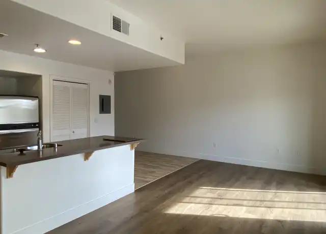 Property at 1730 27th St Unit 5, Sacramento, CA, 95816, 0 beds, 1 bath, [object Object]
