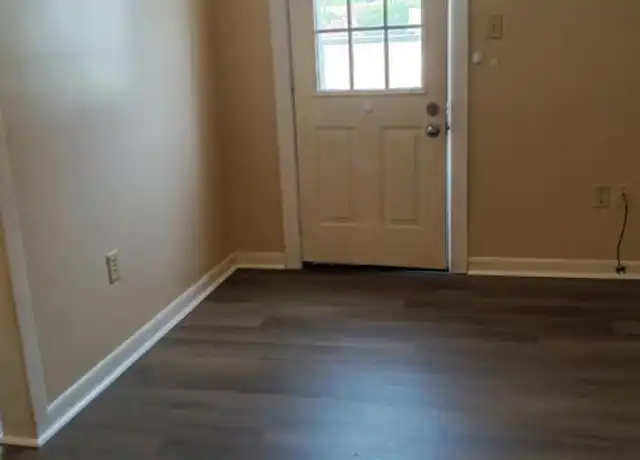 Property at 130 S Railroad St, Hanover, PA, 17331, 1 bed, 1 bath, [object Object]
