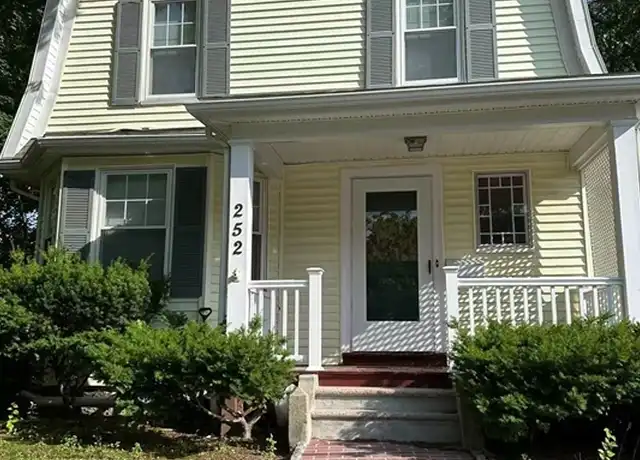 Property at 252 Florence Ave, Arlington, MA, 02476, 4 beds, 2 baths, [object Object]