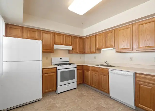Photo of 3 Sycamore Ct, Annapolis, MD 21402