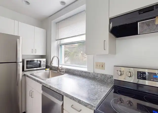 Property at 584 Chapel St, New Haven, CT, 06511, 1 bed, 1 bath, [object Object]