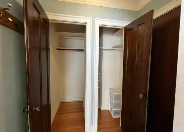Property at 2423 W Lunt Ave, Chicago, IL, 60645, 1 bed, 1 bath, [object Object]
