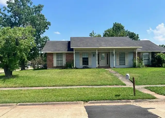 Property at 5504 Golden Meadows Dr, Bossier City, LA, 71112, 3 beds, 2 baths, [object Object]