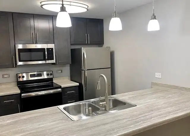Property at Villages of Greene Valley - 3211 Fox St, Woodridge, IL, 60517, 1 bed, 1 bath, [object Object]