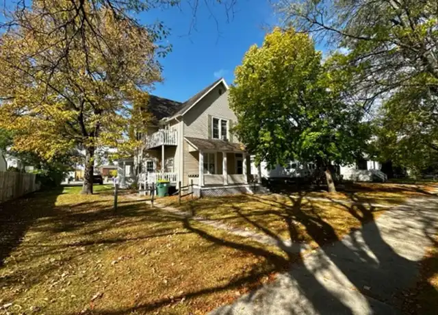Property at 338 S Quincy St Unit B, Green Bay, WI, 54301, 1 bed, 1 bath, [object Object]