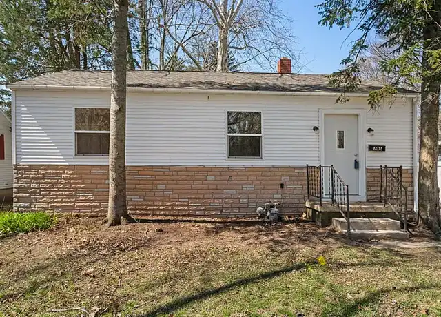 Property at 705 S Webber St, Urbana, IL, 61801, 2 beds, 1 bath, [object Object]
