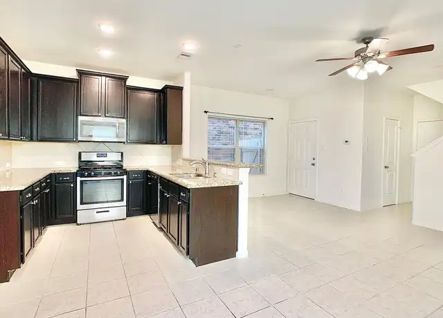 Property at 17114 Taffaine Dr, Houston, TX, 77090, 3 beds, 2.5 baths, [object Object]