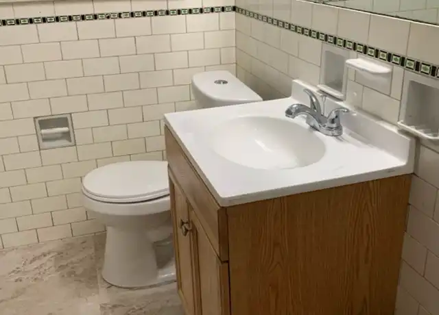 Property at 12798 Wilshire Dr, Detroit, MI, 48213, 5 beds, 2 baths, [object Object]