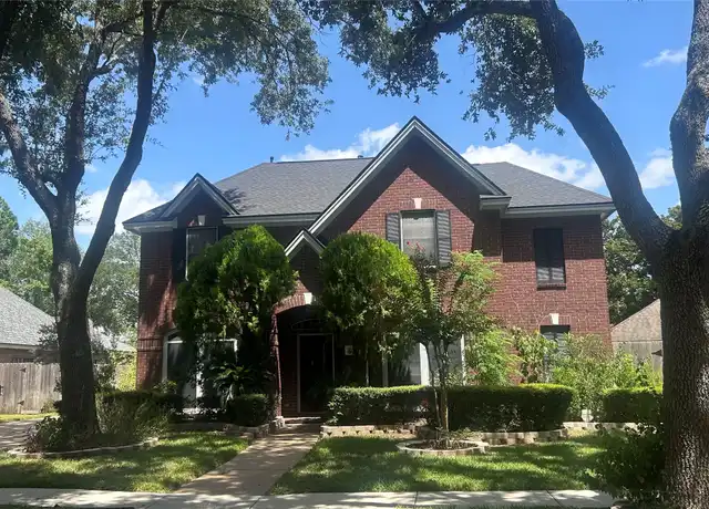 Property at 2723 Plantation Trl, Sugar Land, TX, 77478, 4 beds, 2.5 baths, [object Object]