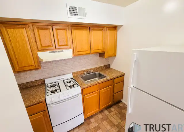 Property at 4800 Knorr St Unit 2c, Philadelphia, PA, 19135, 2 beds, 1 bath, [object Object]