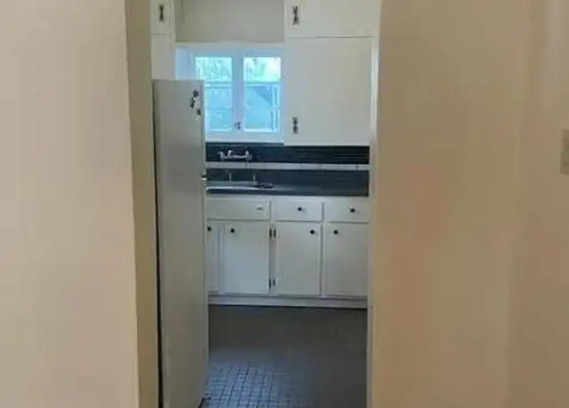 Property at 2122 E Yale St, Phoenix, AZ, 85006, 1 bed, 1 bath, [object Object]