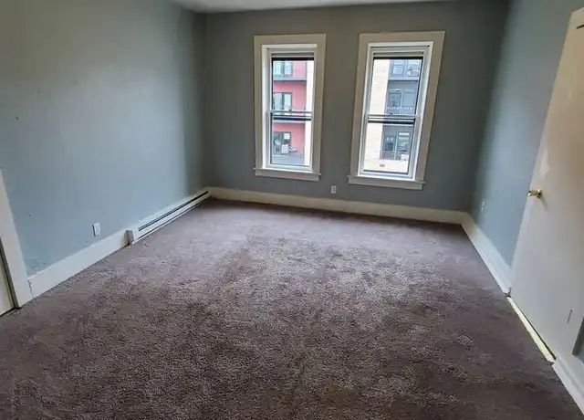 Property at 19 E State St Unit 10, Hartford, WI, 53027, 1 bed, 1 bath, [object Object]