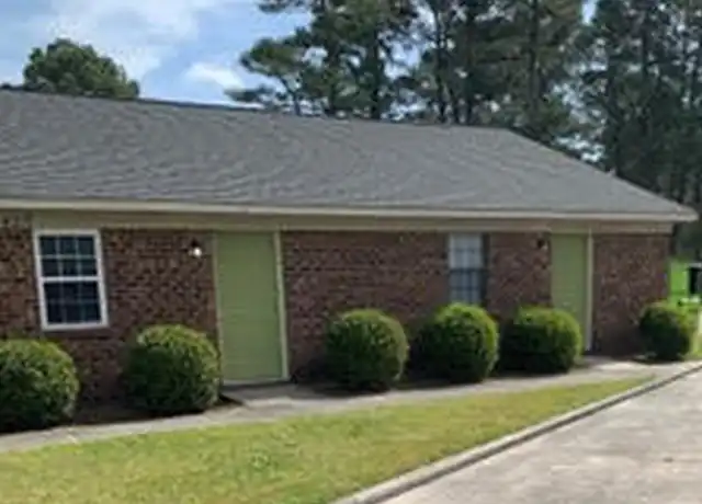 Property at 4211 East Cotton St, Farmville, NC, 27828, 2 beds, 1 bath, [object Object]