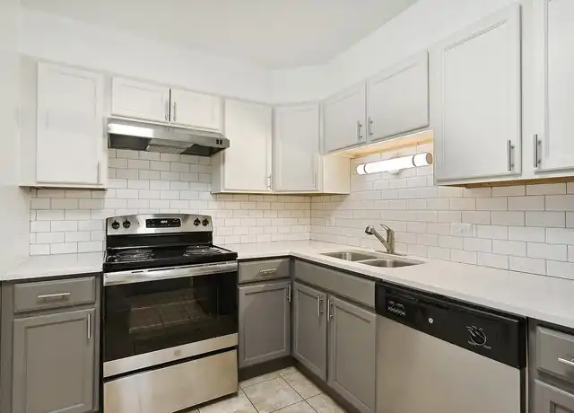 Property at The Hinsdale - 301 W 59th St, Hinsdale, IL, 60521, 1 bed, 1 bath, [object Object]