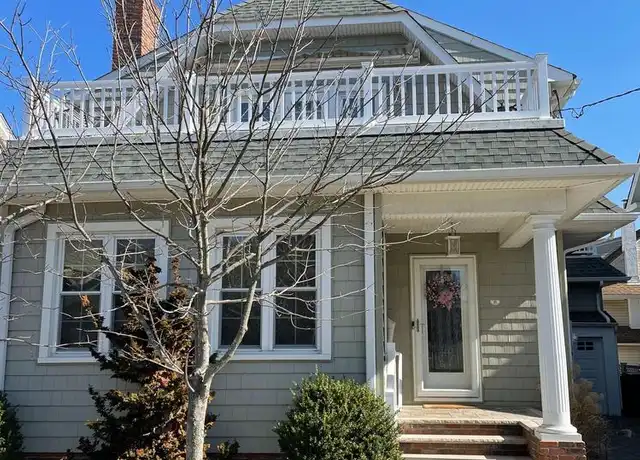 Property at 11 S Hanover Ave, Margate City, NJ, 08402, 5 beds, 2.5 baths, [object Object]