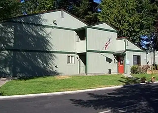 Property at Elk Run Apartments - 2400 20th Ave NW, Olympia, WA, 98502, 2 beds, 1 bath, [object Object]