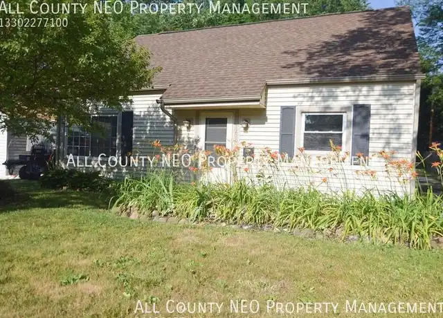 Property at 2290 Suncrest Dr, Cuyahoga Falls, OH, 44221, 4 beds, 1 bath, [object Object]