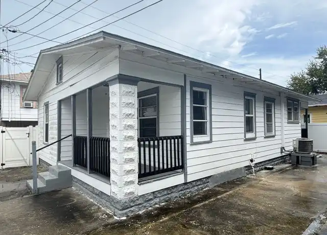 Property at 621 15th St N, Saint Petersburg, FL, 33705, 2 beds, 1 bath, [object Object]
