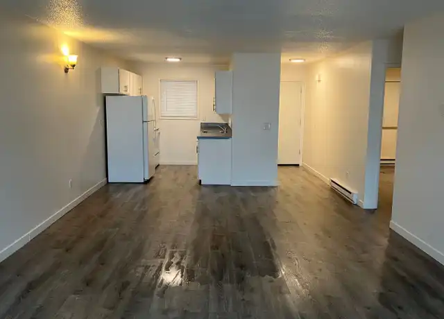 Property at 8924 SW 30th Ave Unit 8924-23, Portland, OR, 97219, 2 beds, 1 bath, [object Object]