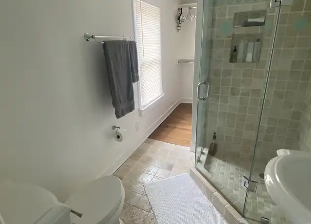 Property at 703 Dranesville Rd, Herndon, VA, 20170, 1 bed, 1 bath, [object Object]