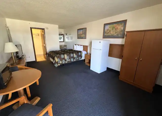 Property at 1001 S Burr St Unit 1 bed-1 bath, Mitchell, SD, 57301, 1 bed, 1 bath, [object Object]
