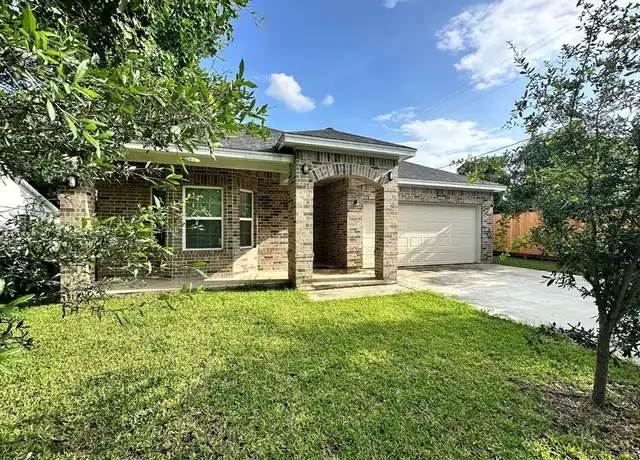 Property at 304 Armstrong St, Houston, TX, 77029, 3 beds, 2 baths, [object Object]