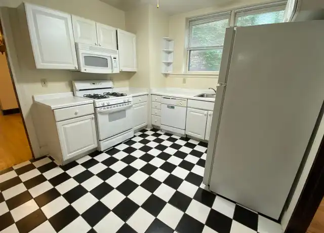 Property at 2550 N Lake Dr Unit 2, Milwaukee, WI, 53211, 3 beds, 2 baths, [object Object]