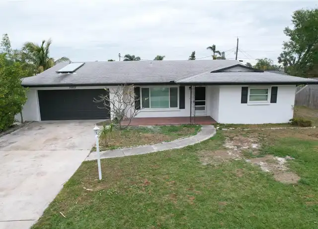 Property at 1002 Fruitland Ave, Bradenton, FL, 34207, 3 beds, 2 baths, [object Object]