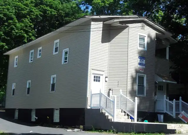 Property at 433 S Beech St Unit 11, Syracuse, NY, 13210, 5 beds, 2 baths, [object Object]