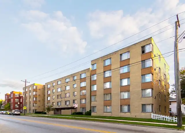 Property at Chicago Place Apartments - 401 E Chicago St, Elgin, IL, 60120, 1 bed, 1 bath, [object Object]
