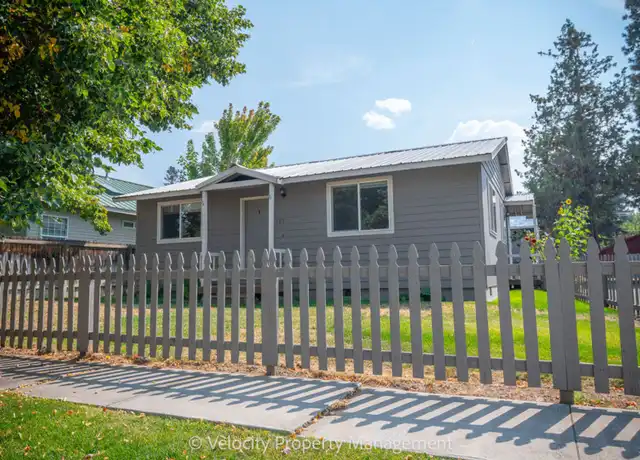Property at 183 SE Taft Ave Unit A, Bend, OR, 97702, 2 beds, 1 bath, [object Object]