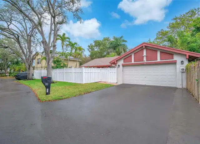 Property at 66 Forest Cir, Hollywood, FL, 33026, 3 beds, 2 baths, [object Object]