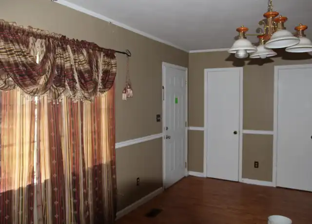 Property at 2000 Coves Ct, Albany, GA, 31705, 5 beds, 2.5 baths, [object Object]