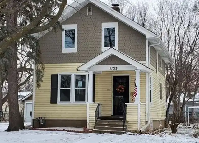 Property at 1123 7th Ave SE, Rochester, MN, 55904, 2 beds, 1.5 baths, [object Object]