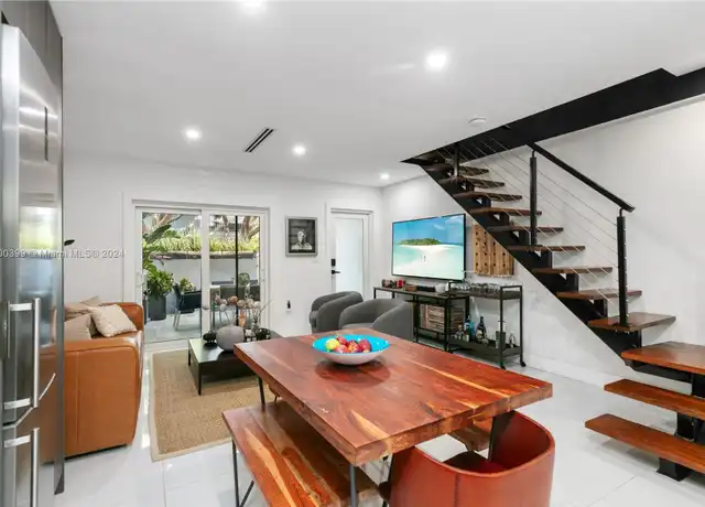 Property at 798 Crandon Blvd Unit 20C, Key Biscayne, FL, 33149, 2 beds, 1 bath, [object Object]