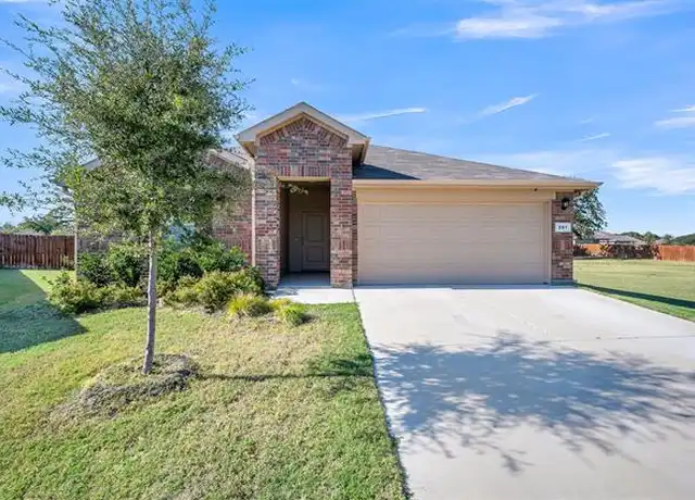 Property at 201 Abingdon St, Azle, TX, 76020, 4 beds, 2 baths, [object Object]