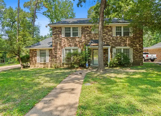 Property at 2108 Greentree Dr, Huntsville, TX, 77340, 5 beds, 2 baths, [object Object]