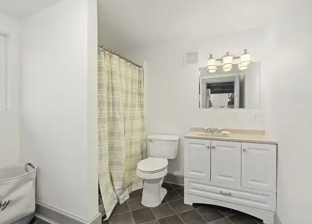 Property at 109 Harrison St, Raymond, WA, 98577, 3 beds, 2 baths, [object Object]