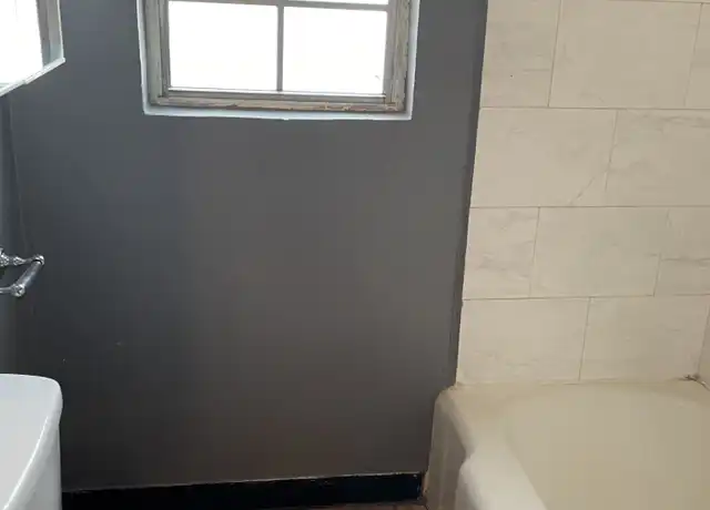 Property at 1920 Lead Ave SE Unit B, Albuquerque, NM, 87106, 1 bed, 1 bath, [object Object]