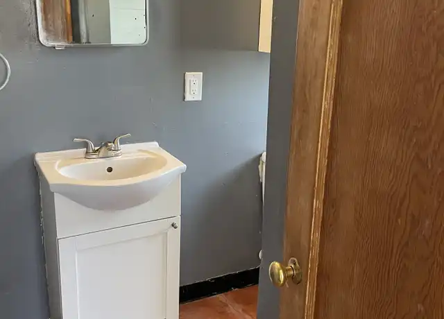 Property at 1920 Lead Ave SE Unit B, Albuquerque, NM, 87106, 1 bed, 1 bath, [object Object]