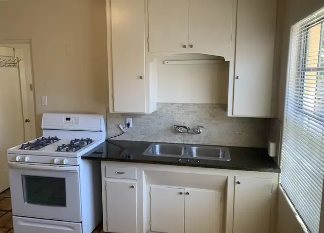 Property at 1920 Lead Ave SE Unit B, Albuquerque, NM, 87106, 1 bed, 1 bath, [object Object]