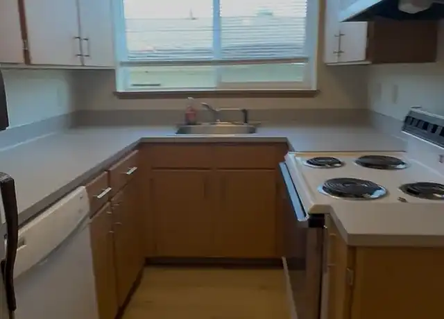 Property at Queen Anne Six - 3036 4th Ave W, Seattle, WA, 98119, 1 bed, 1 bath, [object Object]