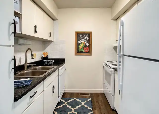Property at Forest Lake Apartments - 207 Enchanted Pkwy, Manchester, MO, 63021, 2 beds, 1 bath, [object Object]