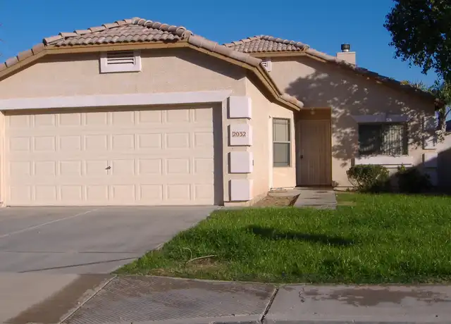 Property at 2032 E Catclaw St, Gilbert, AZ, 85296, 3 beds, 2 baths, [object Object]