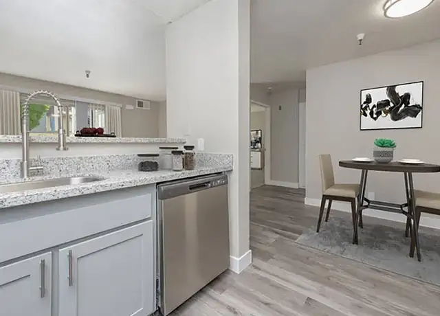 Photo of 902 Davis St, San Leandro, CA 94577
