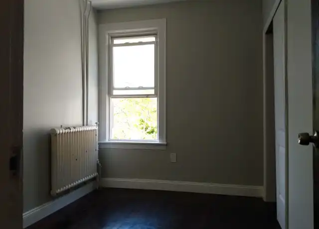 Property at 45 S Pine Ave Fl 2, Albany, NY, 12208, 4 beds, 1 bath, [object Object]