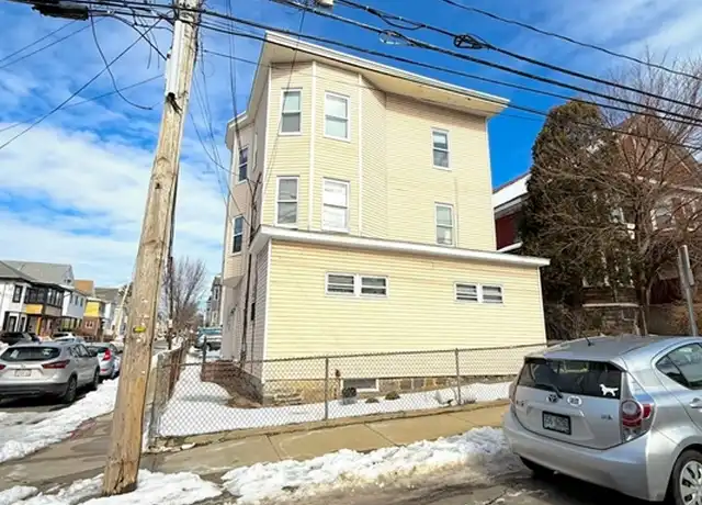 Property at 49 Conwell Ave Unit 2, Somerville, MA, 02144, 3 beds, 1 bath, [object Object]