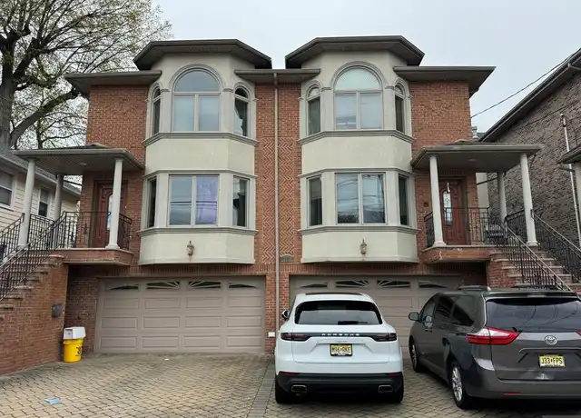 Property at 422A 2nd St, Palisades Park, NJ, 07650, 3 beds, 3.5 baths, [object Object]